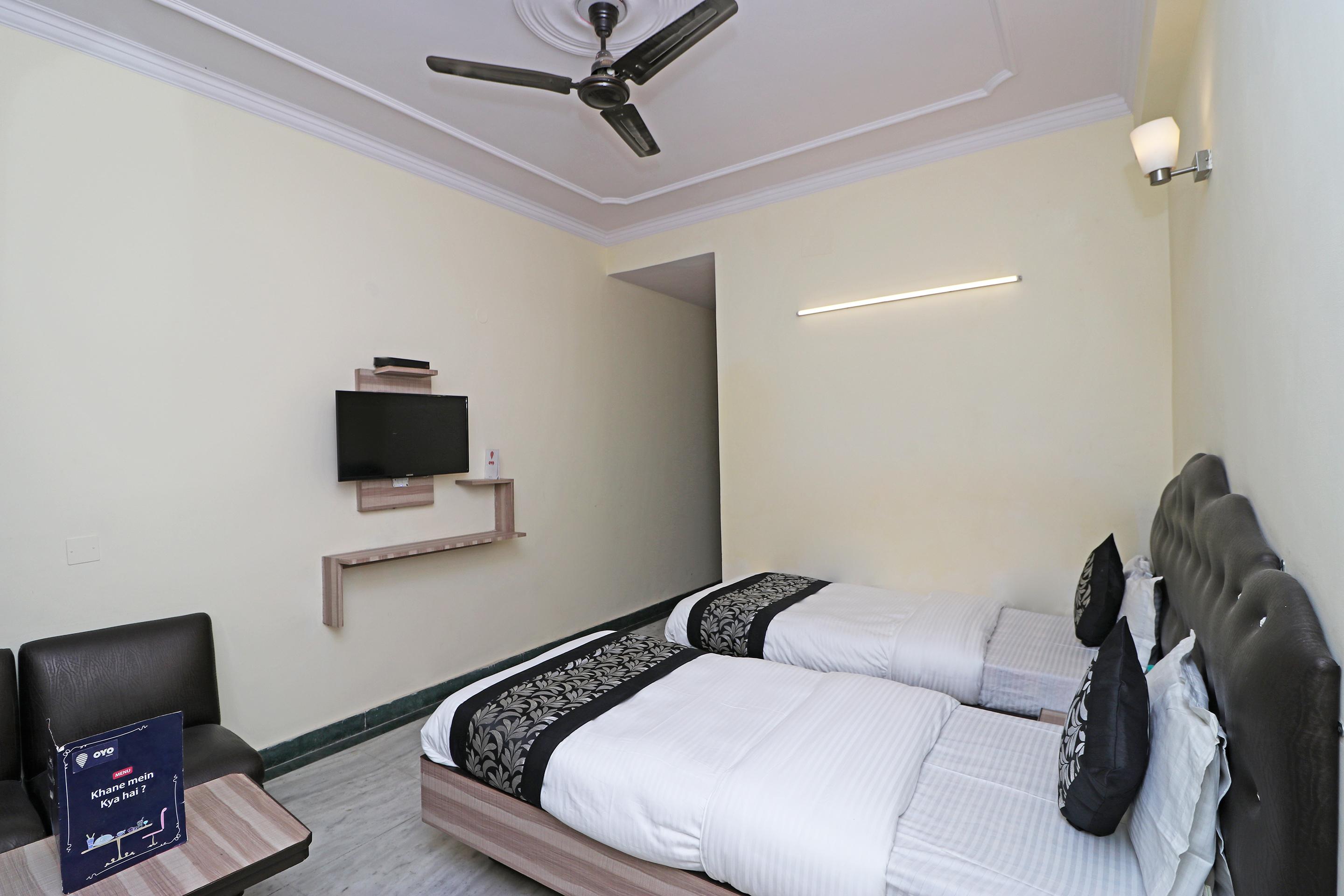 Adb Rooms Hotel Silver Shine 뉴델리 외부 사진